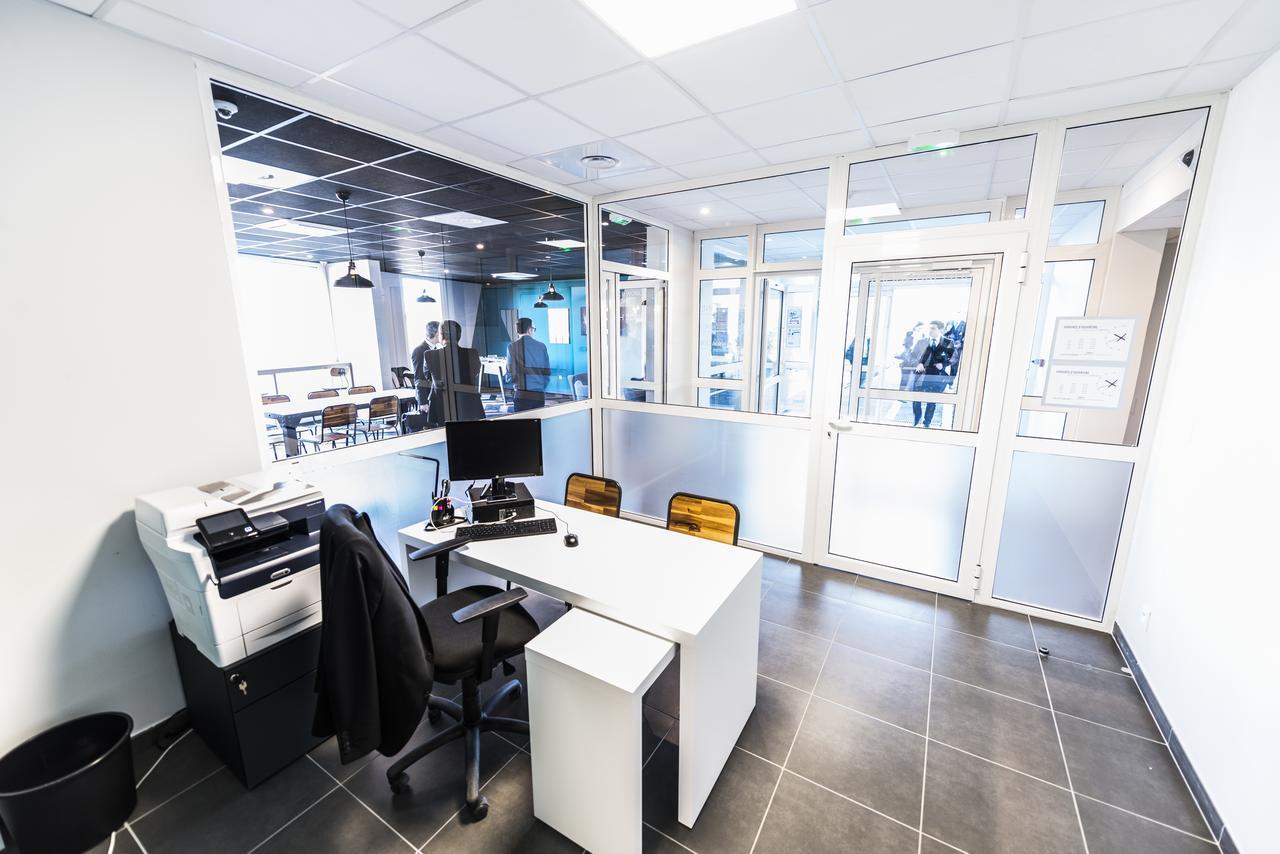 Residence Uxco Kampus 30 Ex Suiteasy Nimes Bagian luar foto