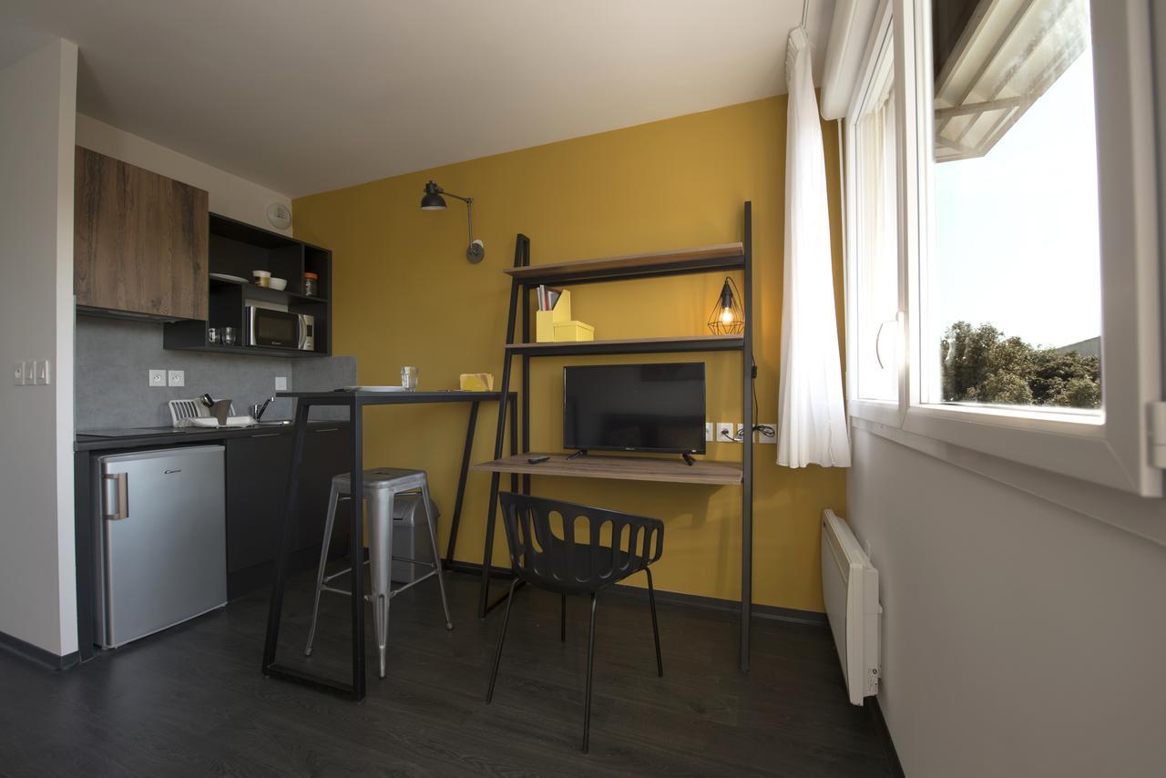 Residence Uxco Kampus 30 Ex Suiteasy Nimes Bagian luar foto