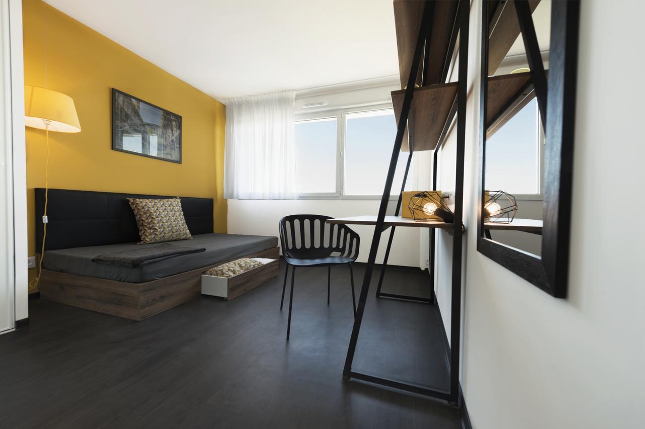 Residence Uxco Kampus 30 Ex Suiteasy Nimes Bagian luar foto